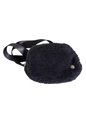 Lululemon Sherpa Fleece Black Belt Bag